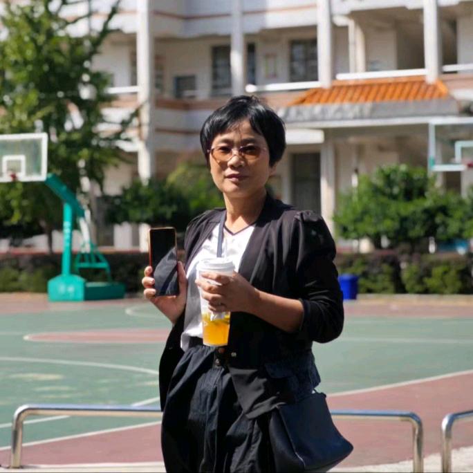 英发学校中学夏校长