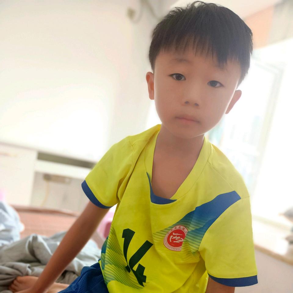黄琼
