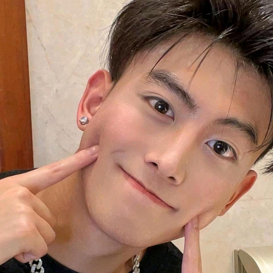 爱笑的星星才艺主播（直播号）