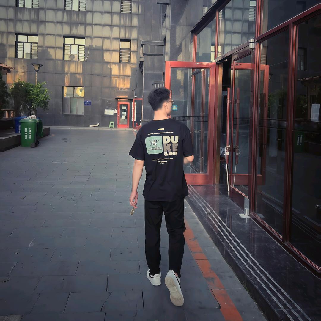 王 溫柔.