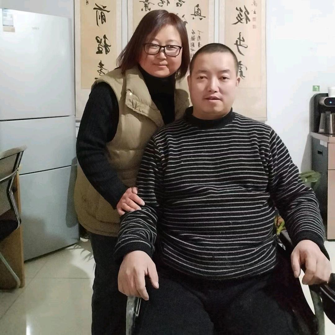 轮椅上的飞哥