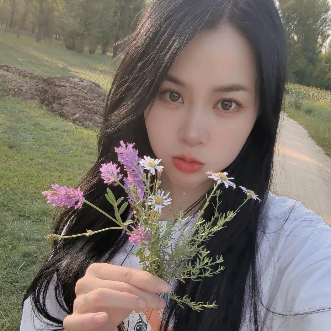 我是婷婷吖❤️