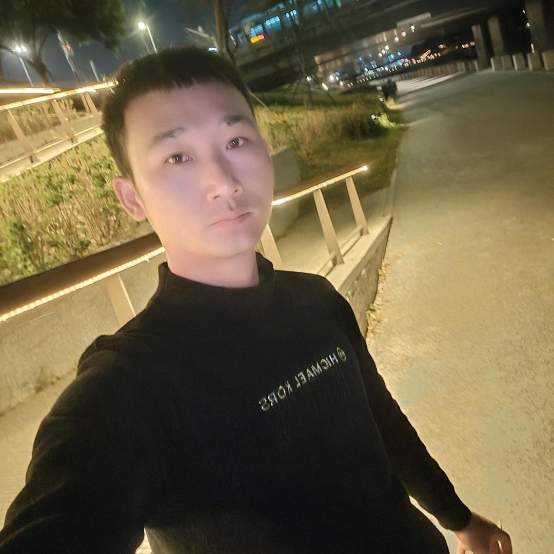 老鼠，找猫