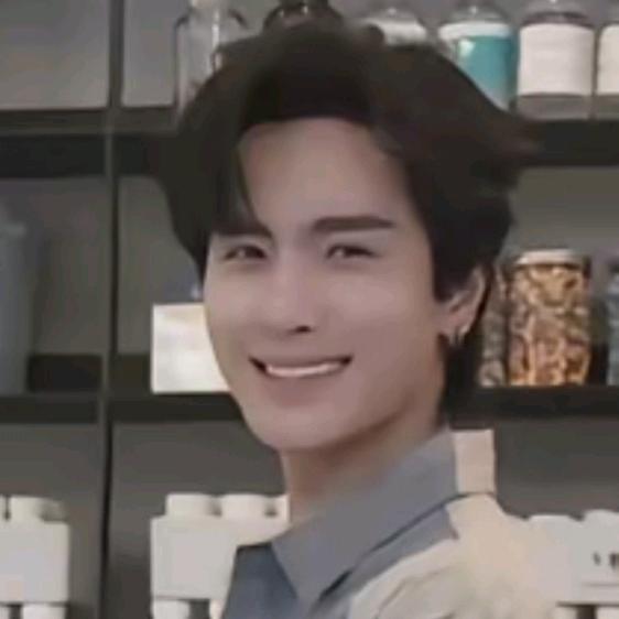 叉腰鱿鱼圈儿•