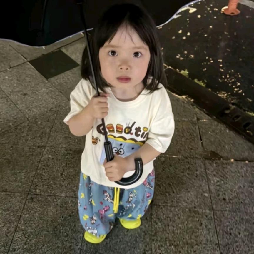 犯困小羊