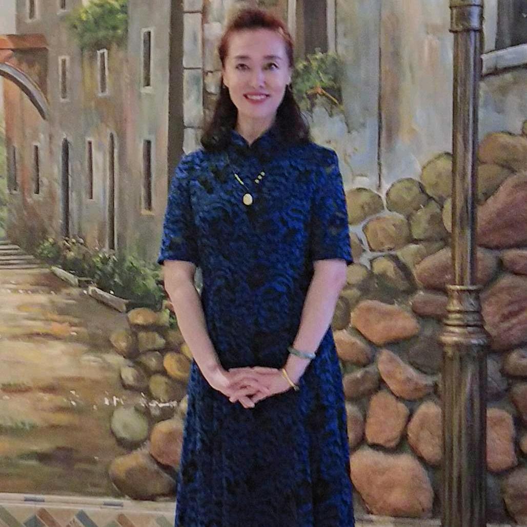 芳芳姐