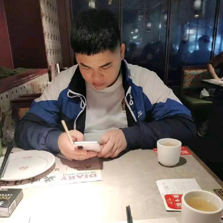 艾力绅