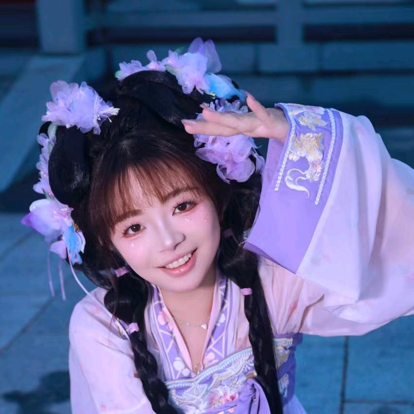 玲儿吃喝玩乐