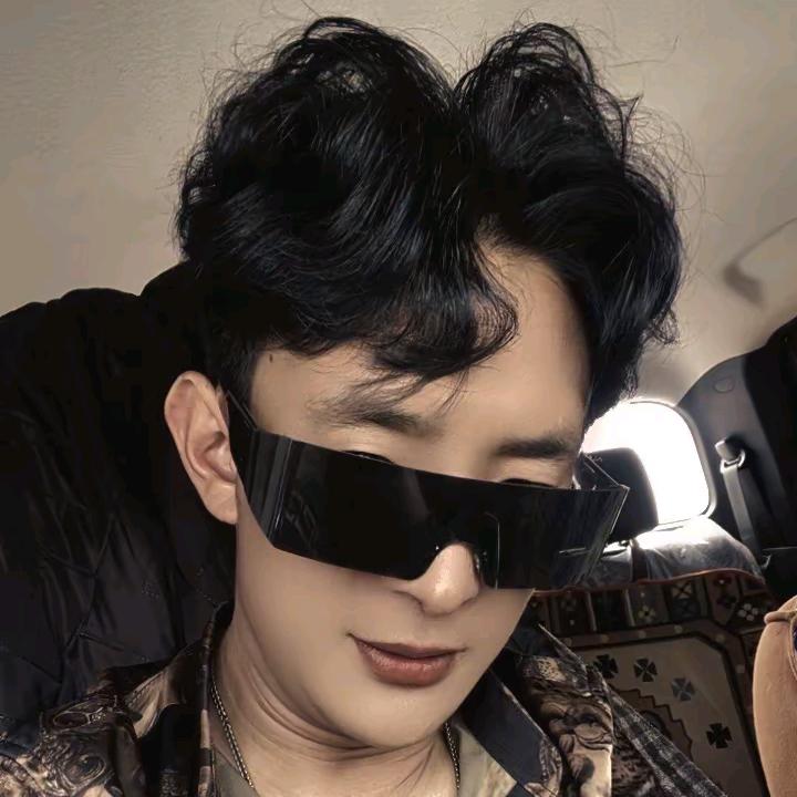 @次旺加瓦