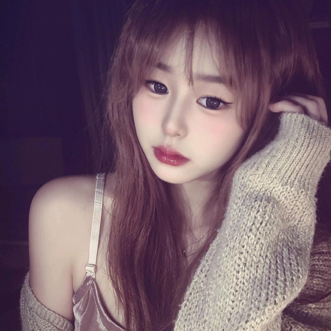 呆呆郁^