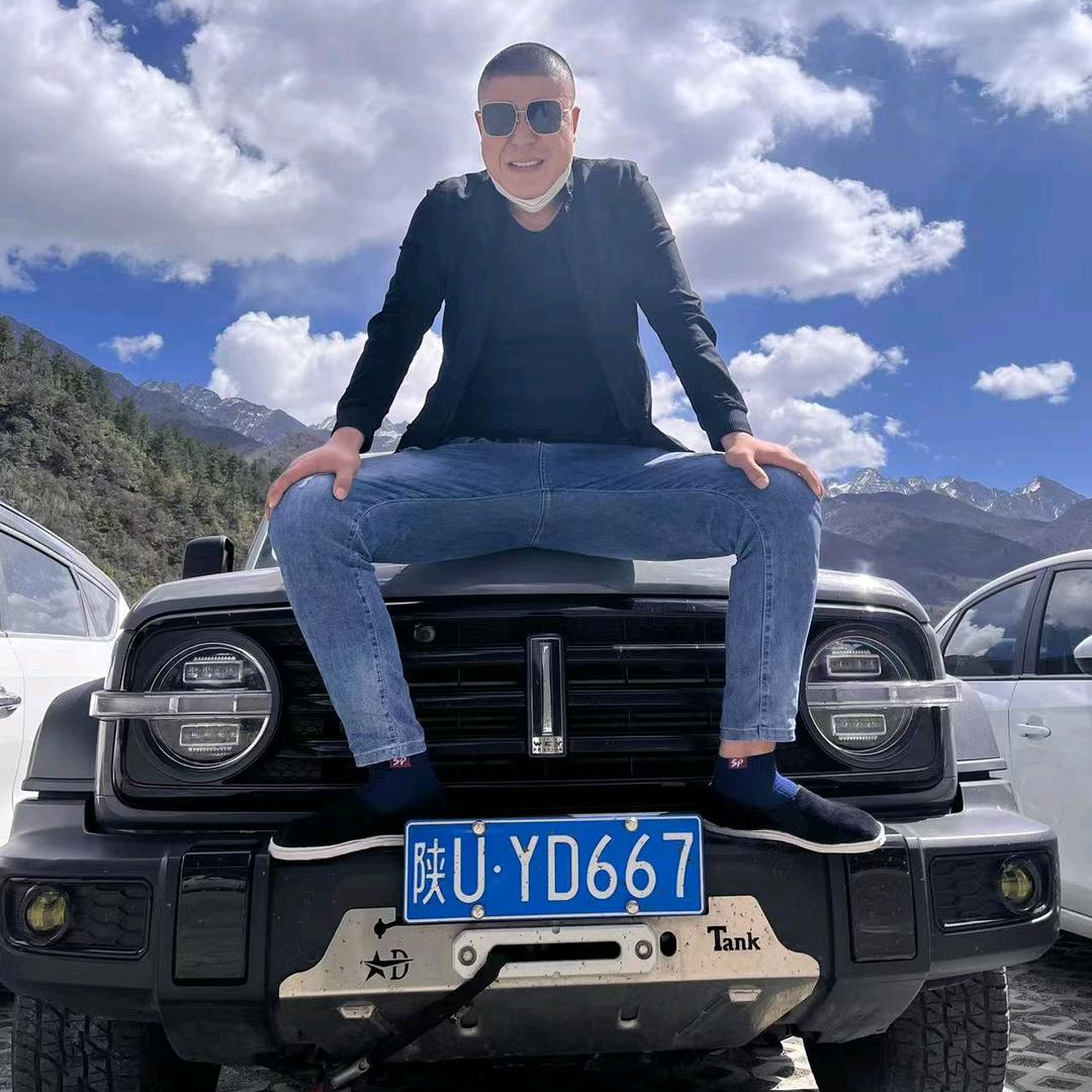 一米八二的暴脾气