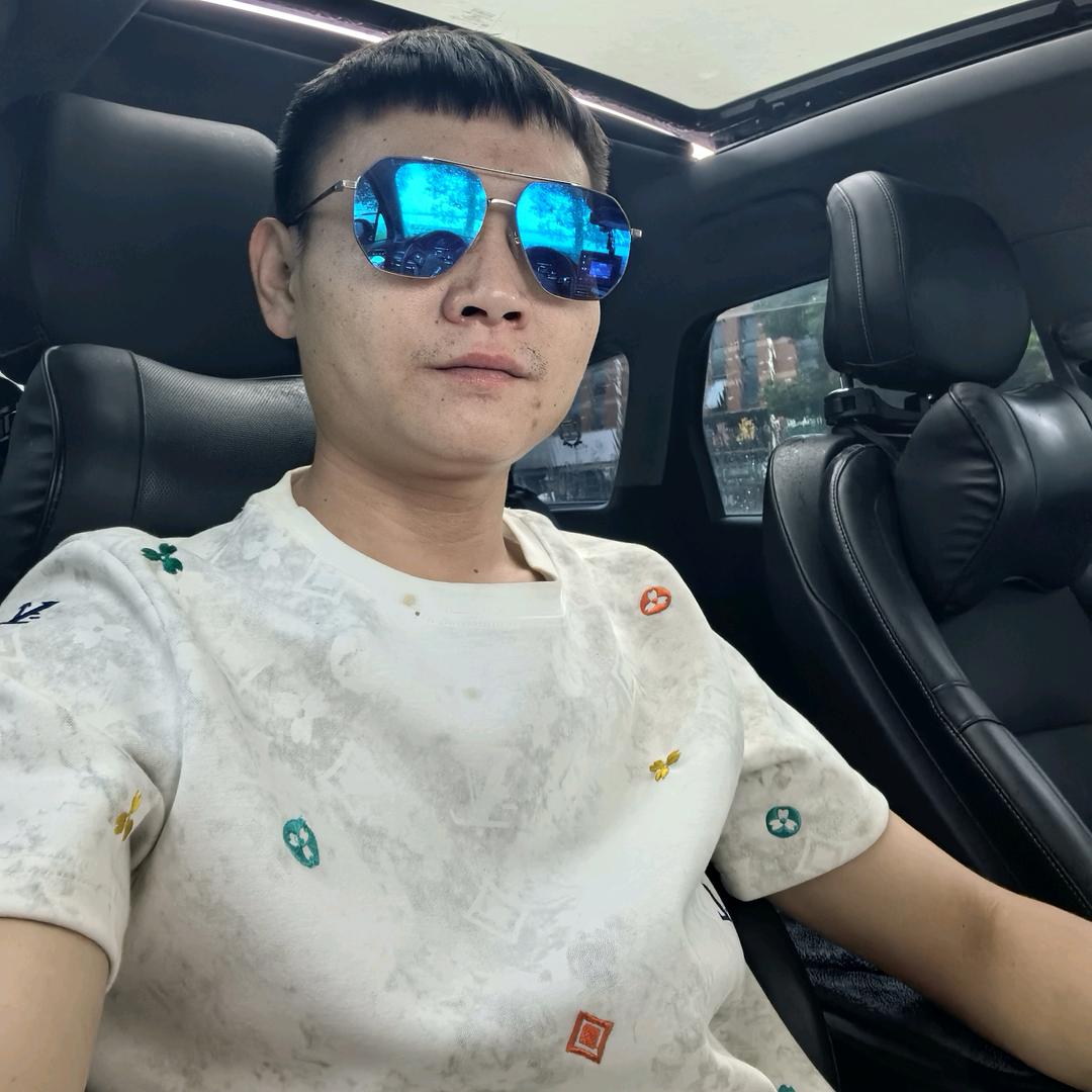 超爷·镇八方