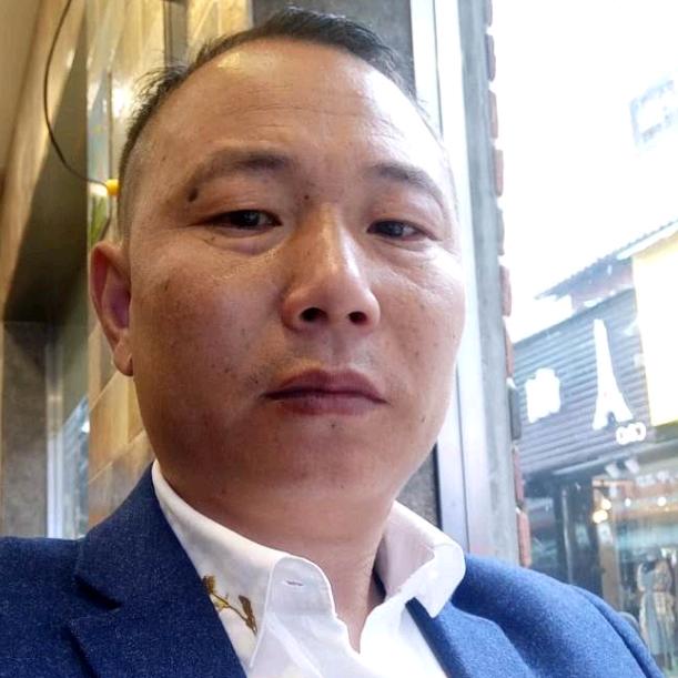 风中的云