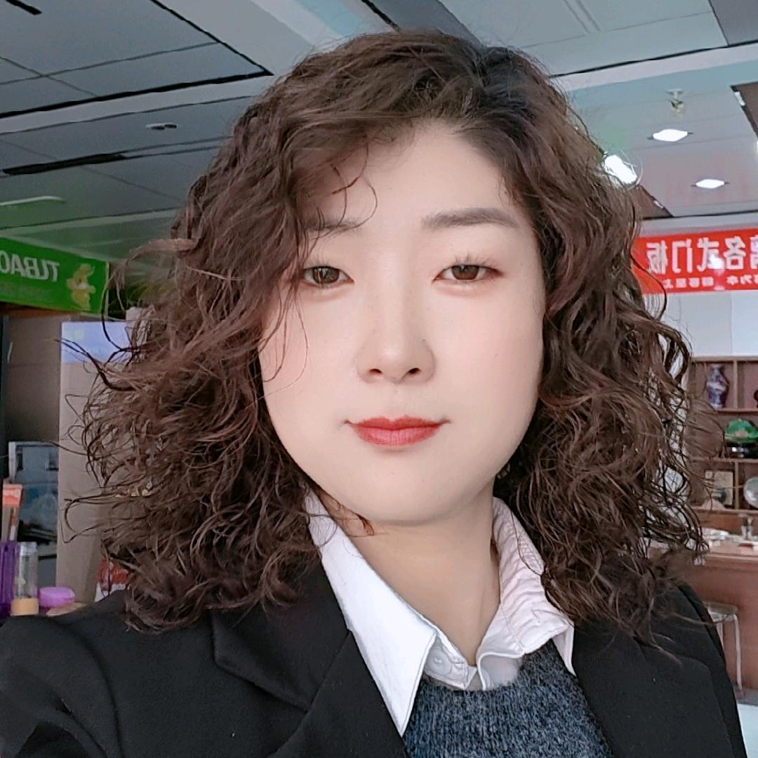 兔宝宝全屋定制工厂店《周小花》