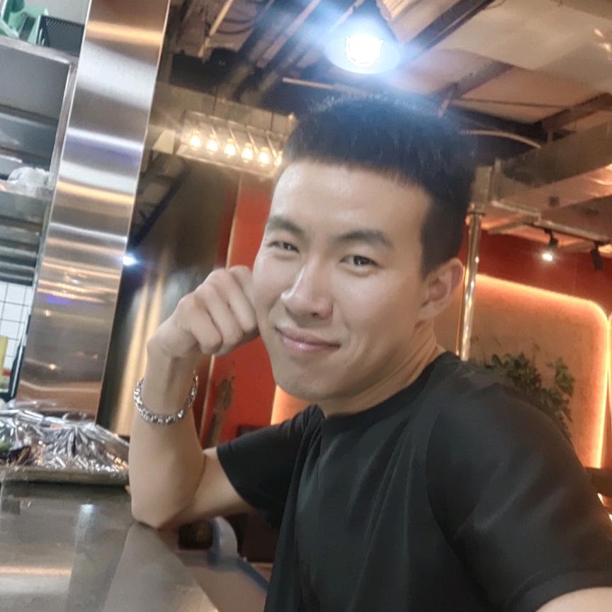 李星亮