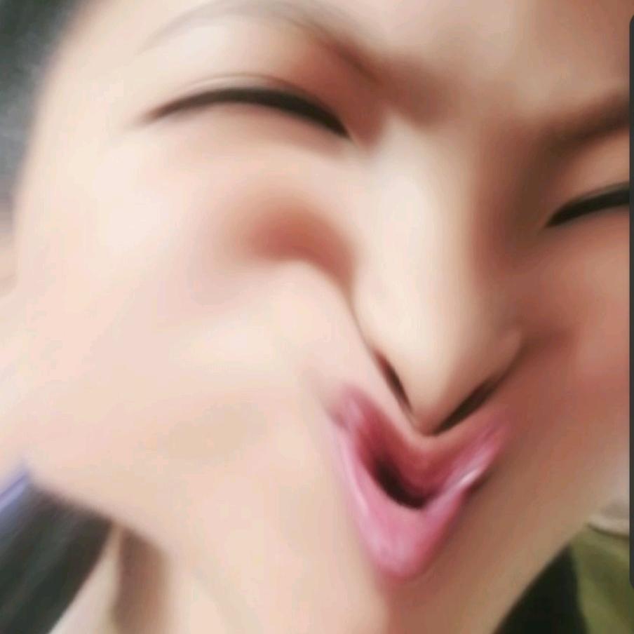 歪嘴雄兽