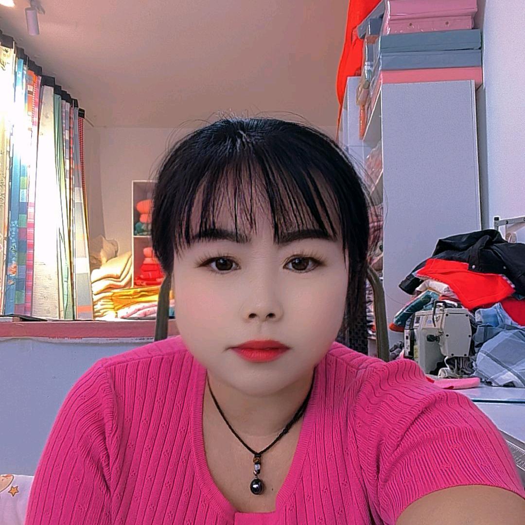 爱唱歌的我。