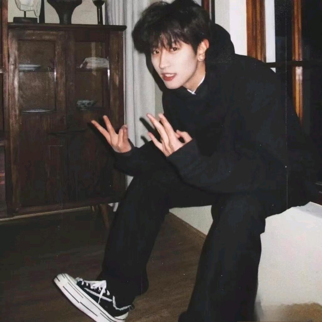 三角洲纯绿跑刀