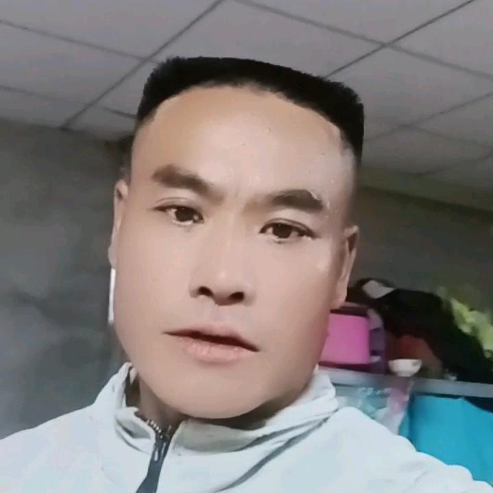 杨明