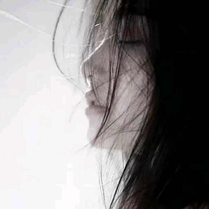 S - 青^