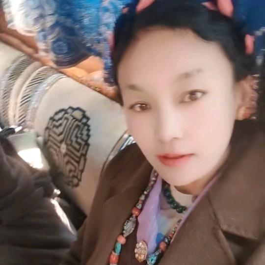 藏族姑娘😊