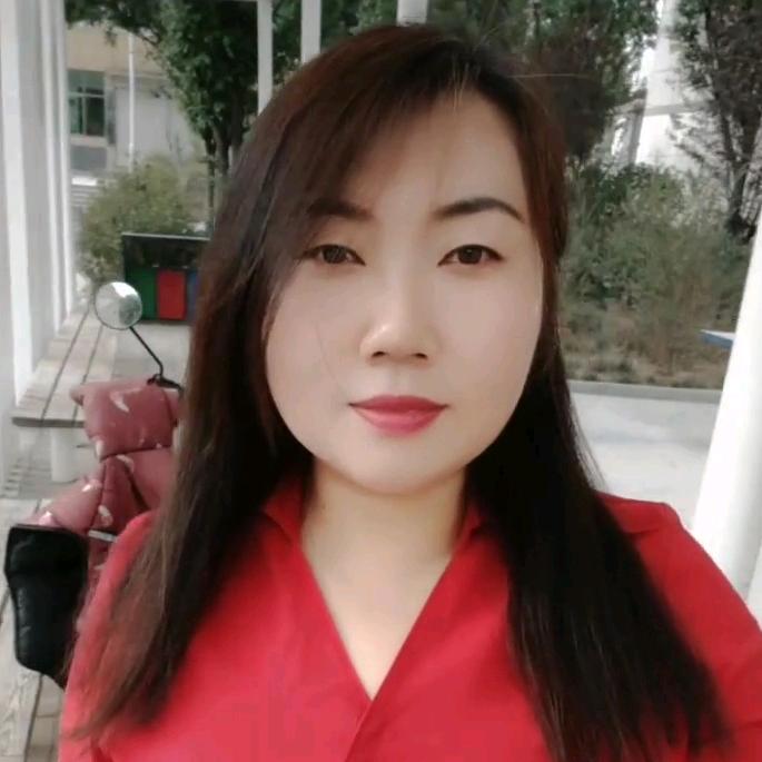 山咔咔的妹子