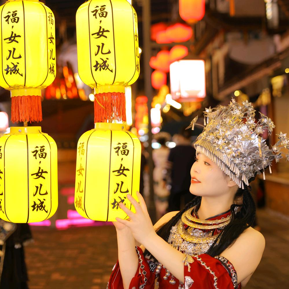 烟花🎆易冷