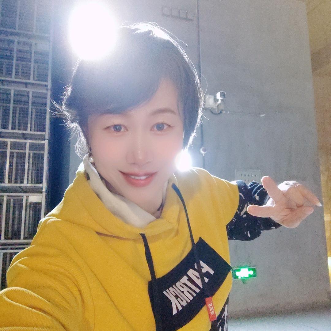 小乔呀首播
