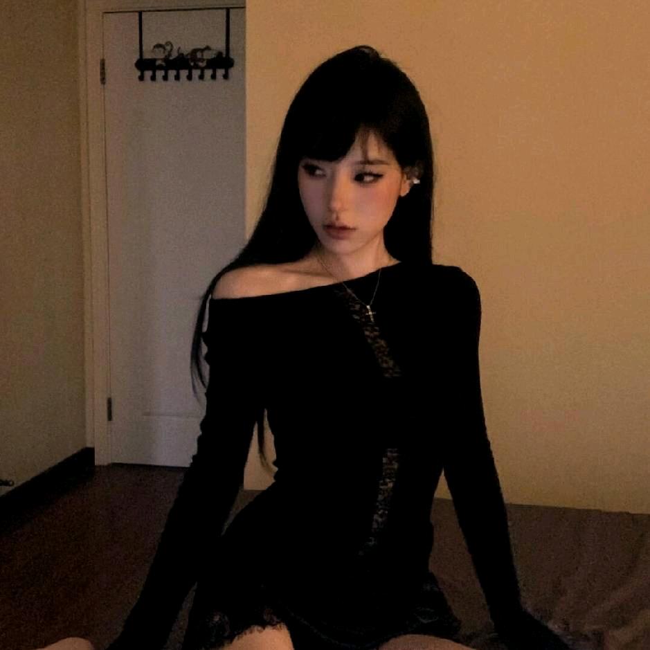 给模当舔狗被男神一巴掌扇到外太空