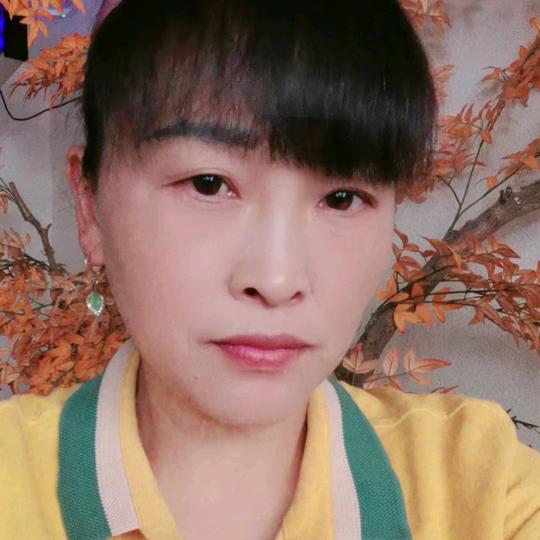 彩云逐月