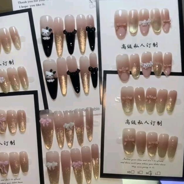 小莉纯手工穿戴甲铺