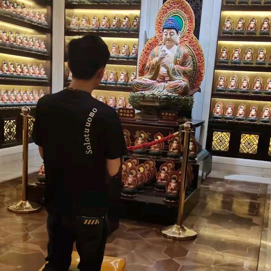 年轻不拽，世界怎么精彩