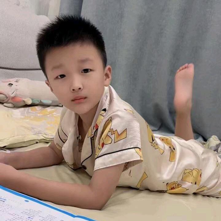 轩轩是个小学生