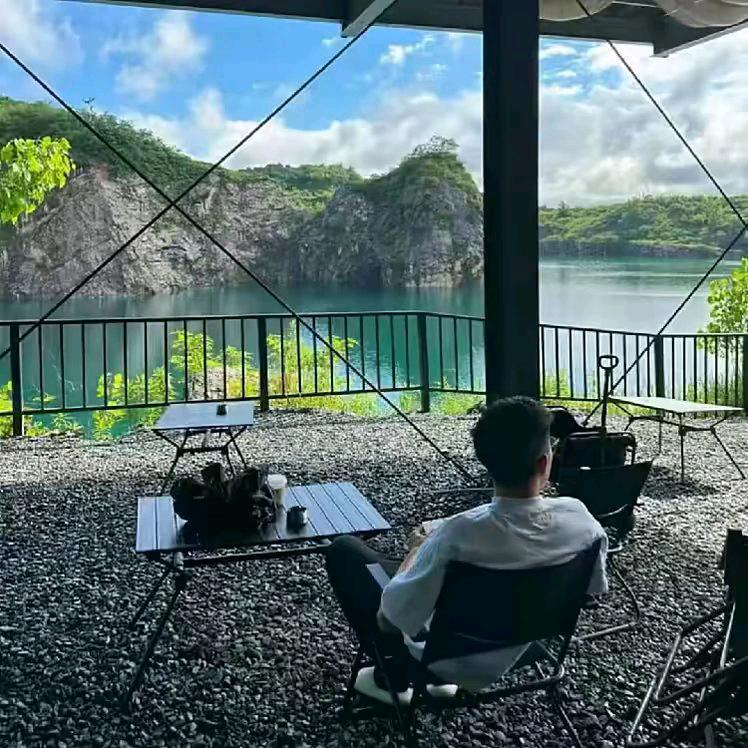 ᅠ1  ᅠ  ᅠ