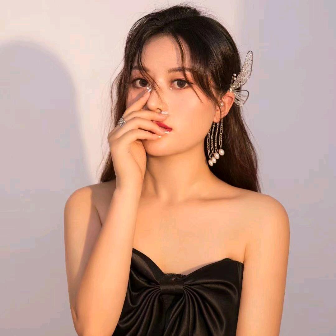永城美美(做眉毛的小姐姐)