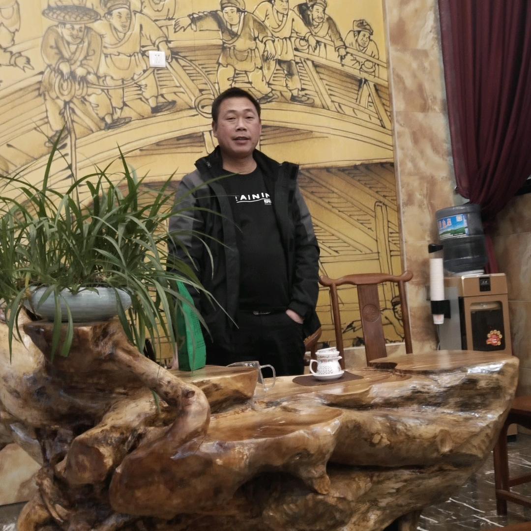 不喝杂酒的男人