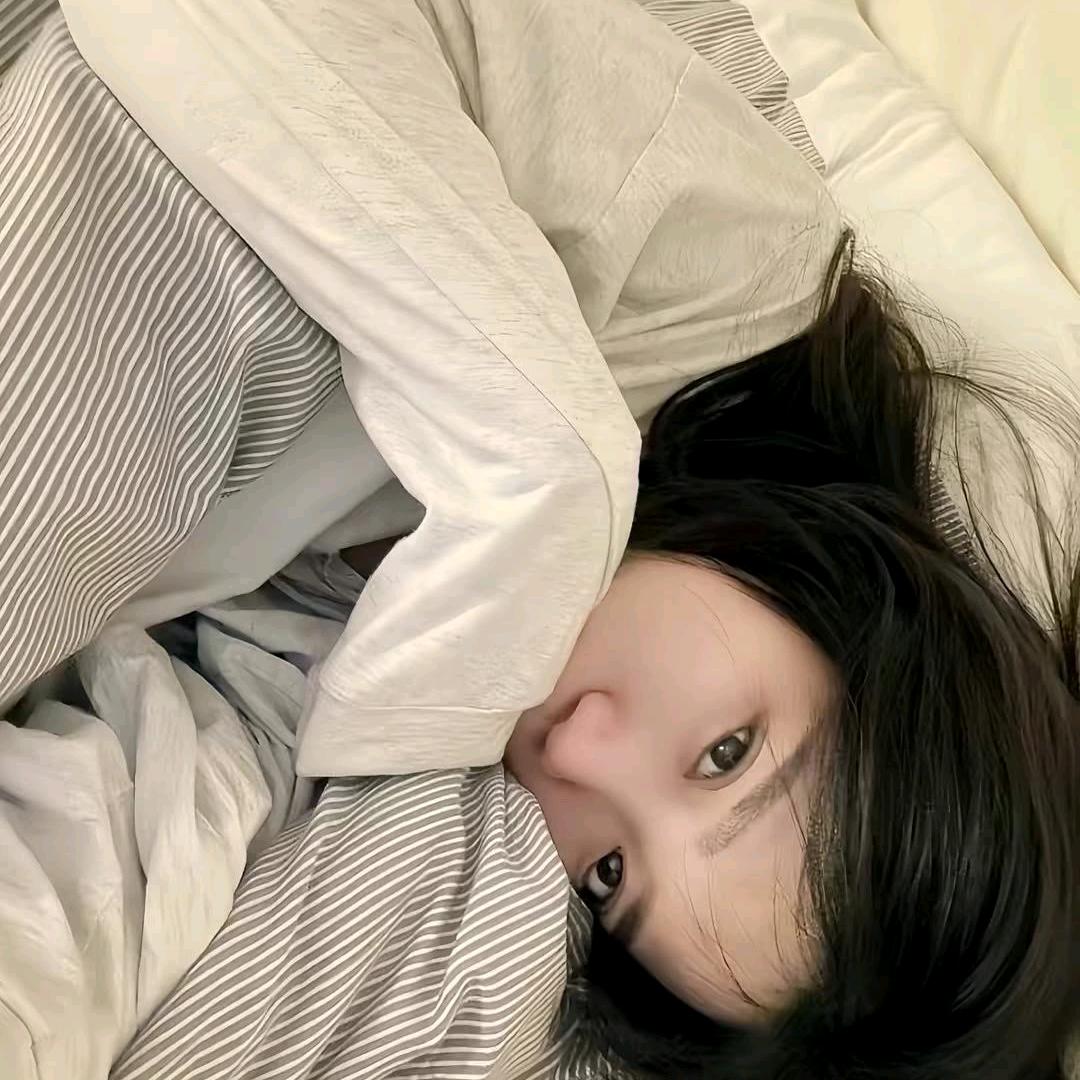 黑加仑૮₍ ˶ᵔᵕᵔ˶₎ა