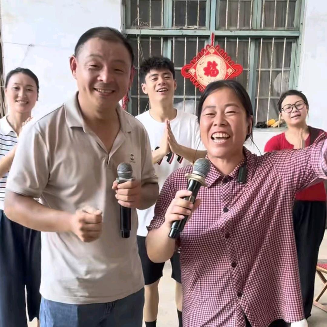 幸福一家人吴姐.