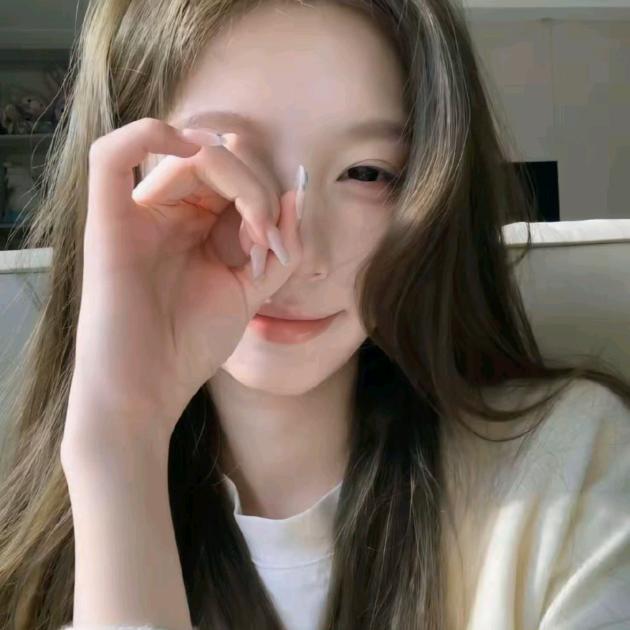樱桃小完子🍒