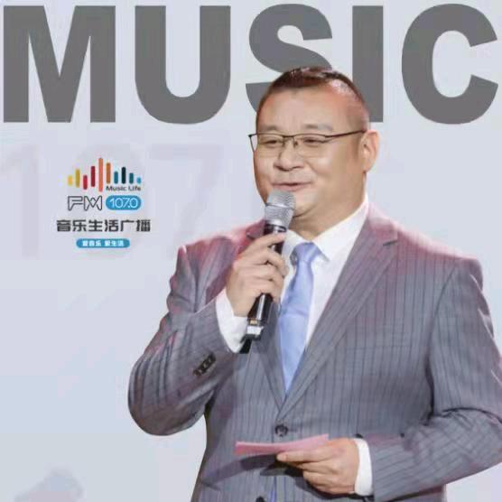 梦阳（男播碗）