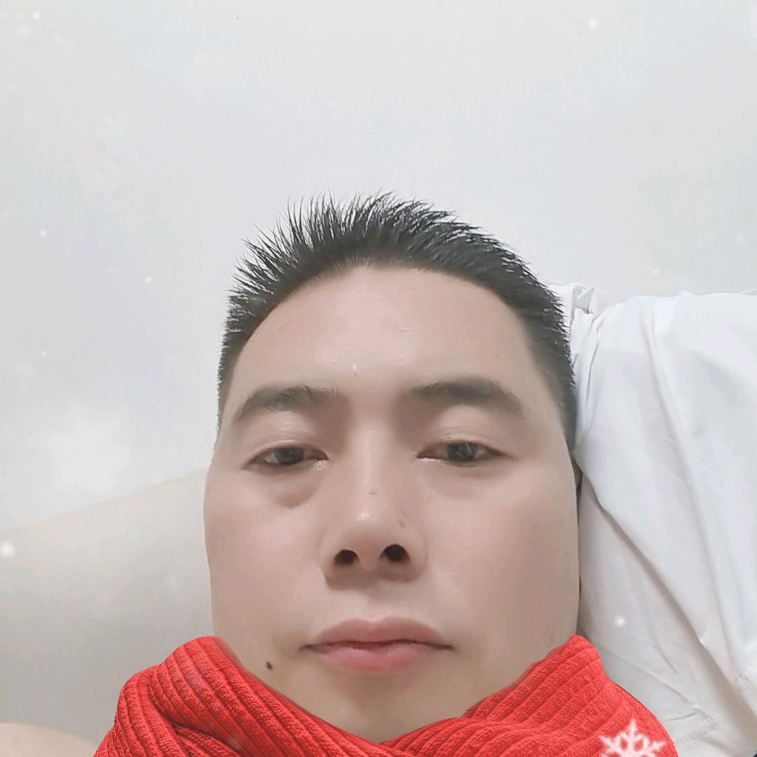 镇巴红廷酒庄