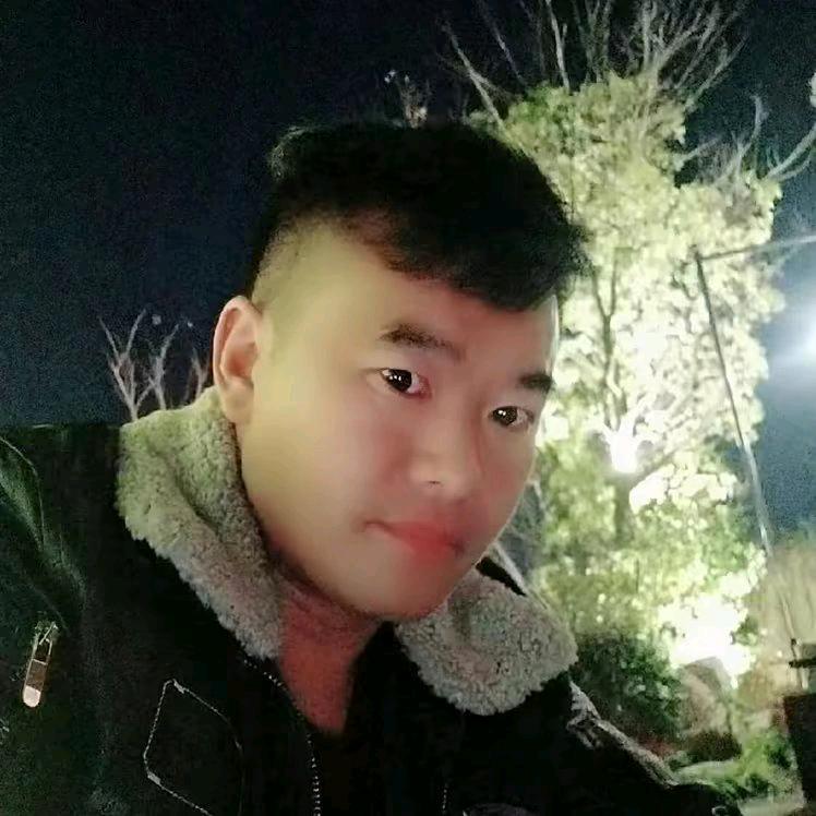亮亮