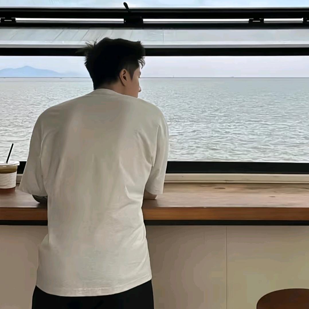 神秘画饼男.
