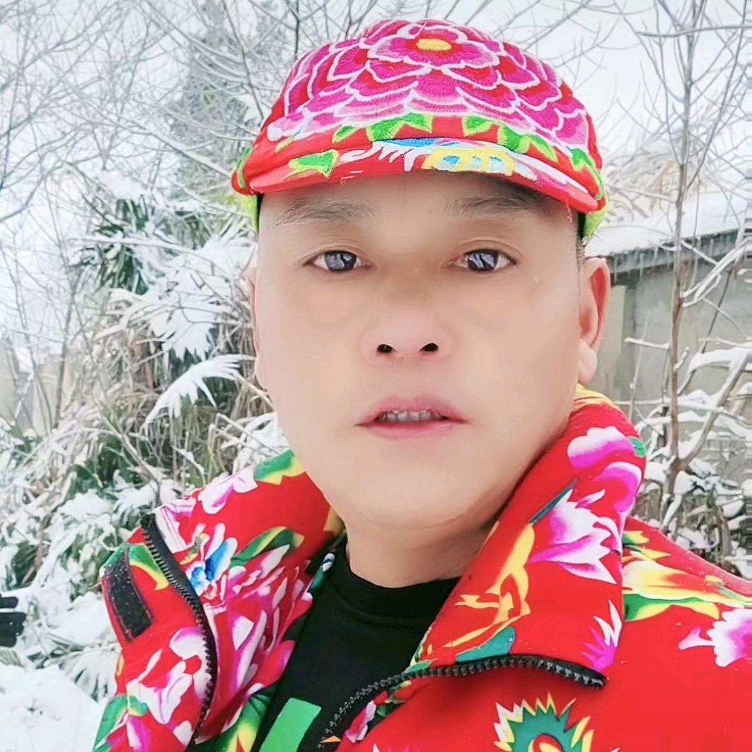 朱肆歌（全民娱乐大舞台筹备中）