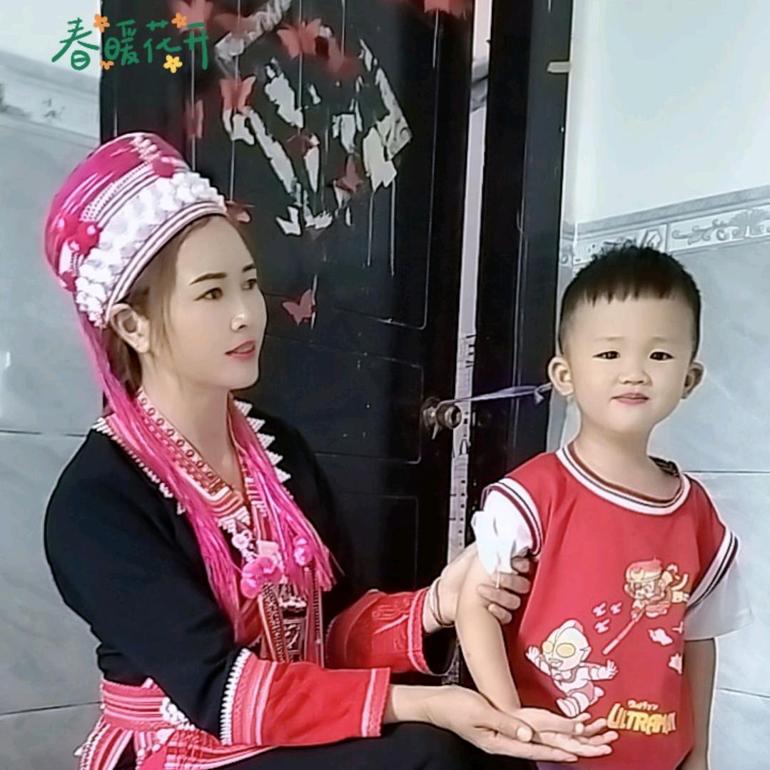 邓欣欣