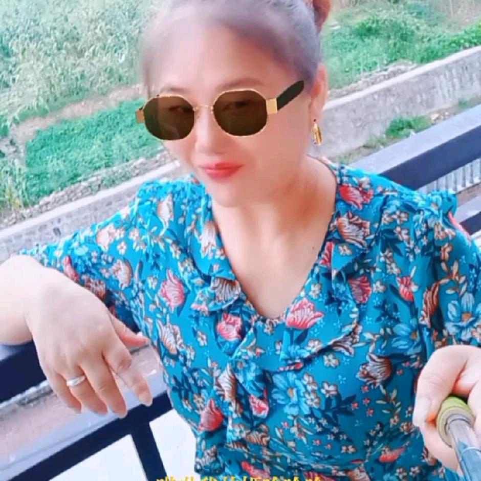 女人好累。