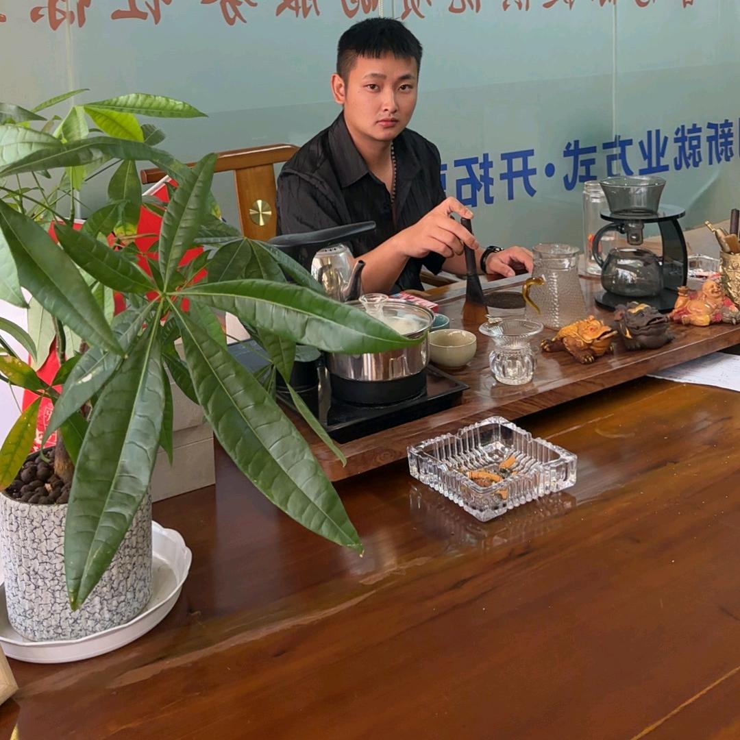 是大叔吖