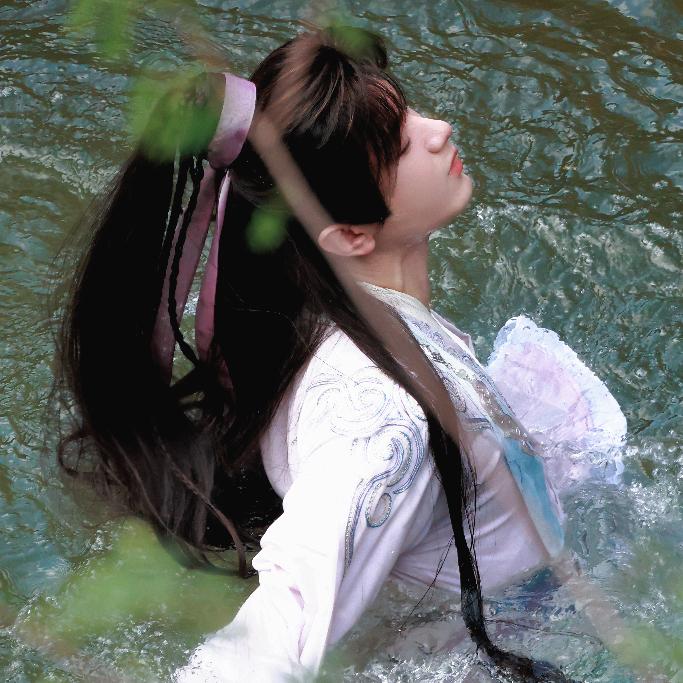梦淇诗毅