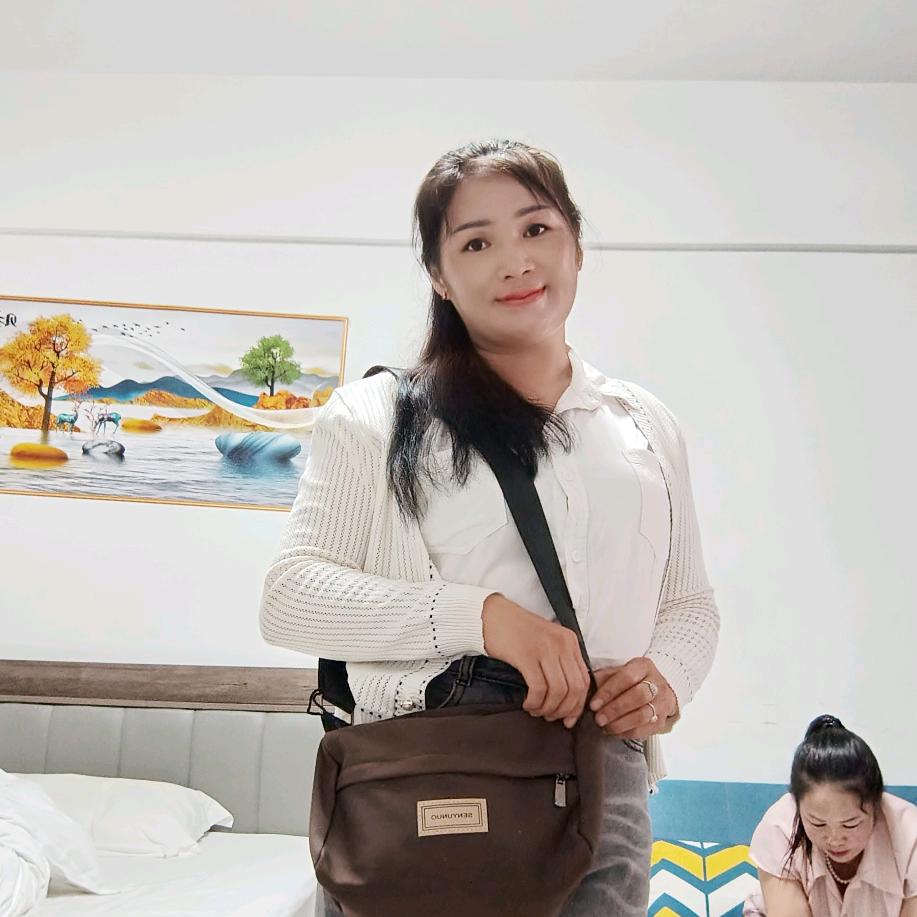 小阿妹🇱🇦❤️🇨🇳