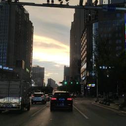 一个想走远一点的小伙伴